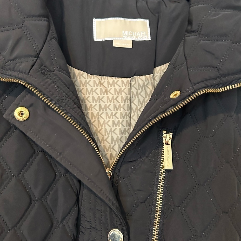 Michael Kors NWT Black Quilted Coat. - Picture 3 of 16